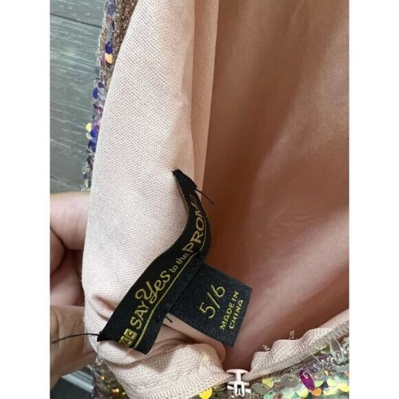 Say Yes to the Prom Dress Size 5/6 Gold Sequins Open‎ Back NWT - Picture 8 of 11